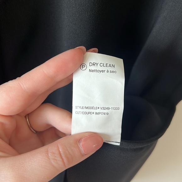 NWOT Vince Laser Cut Zip Collar Sleeveless Top - Picture 9 of 10